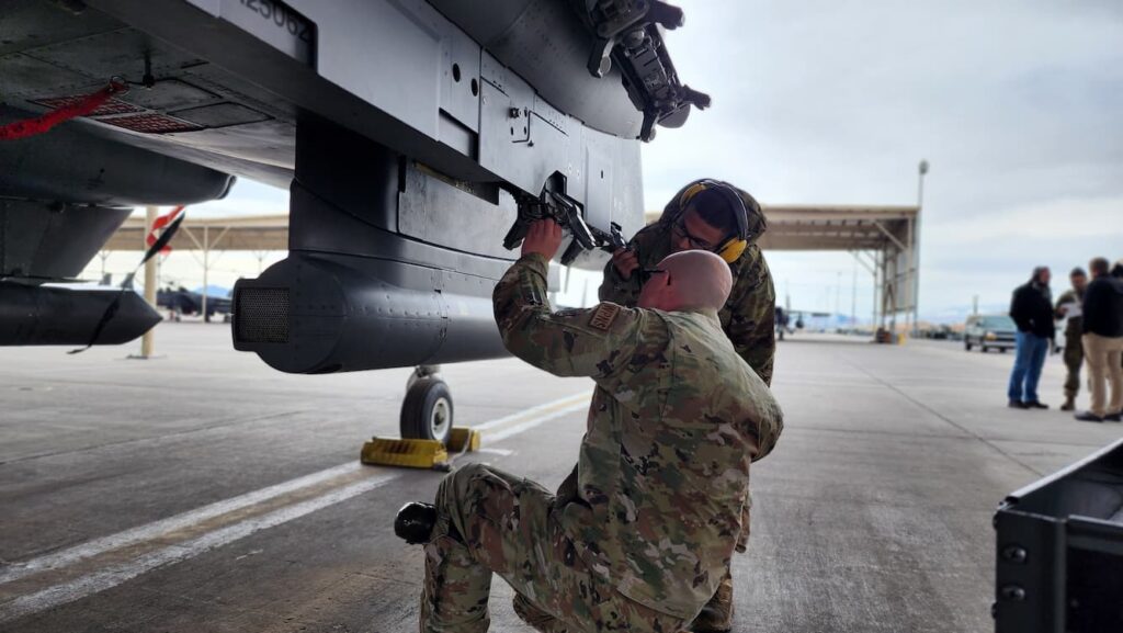 Nellis Airmenataircraft Lrz